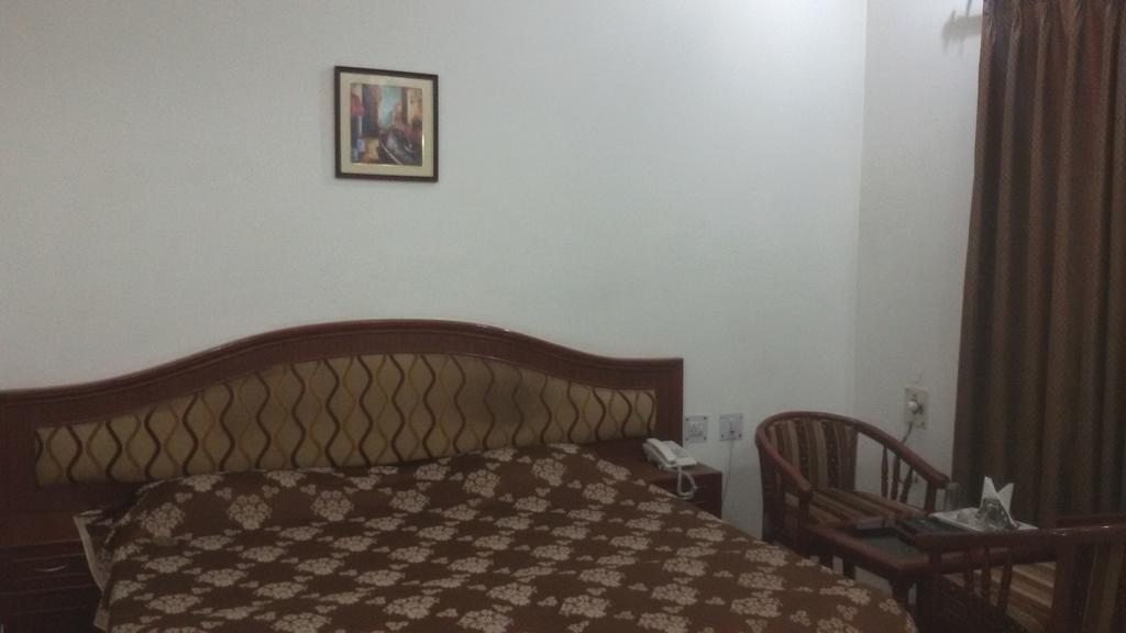 Hotel Sunrise Inn Lucknow Eksteriør bilde