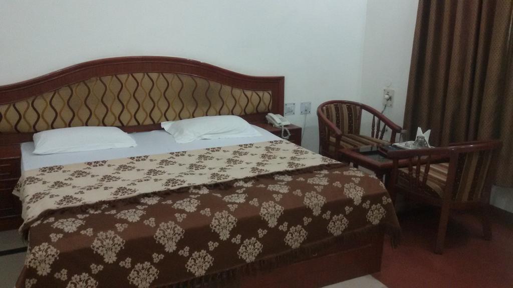 Hotel Sunrise Inn Lucknow Eksteriør bilde