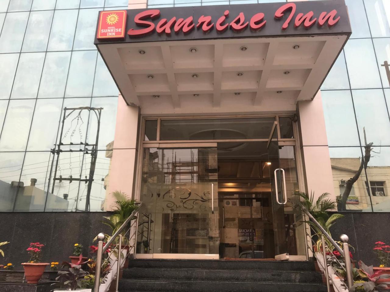Hotel Sunrise Inn Lucknow Eksteriør bilde