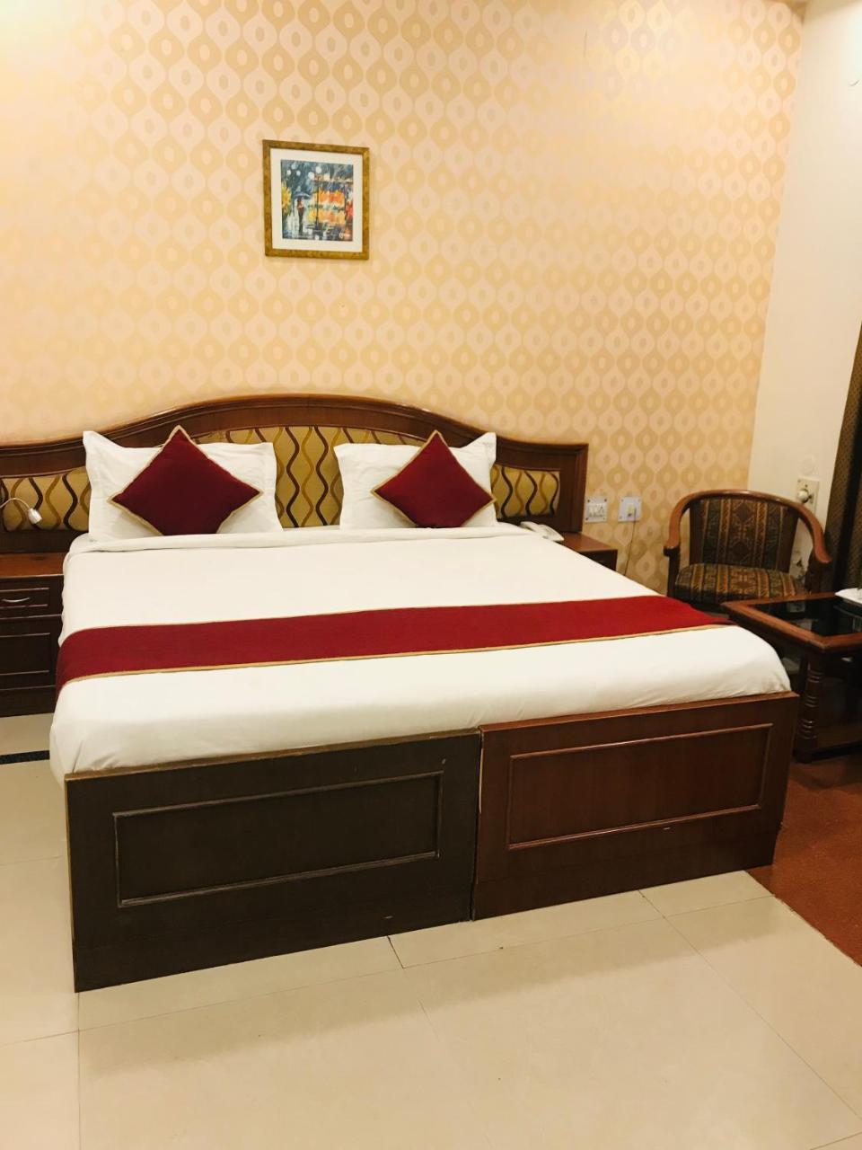 Hotel Sunrise Inn Lucknow Eksteriør bilde