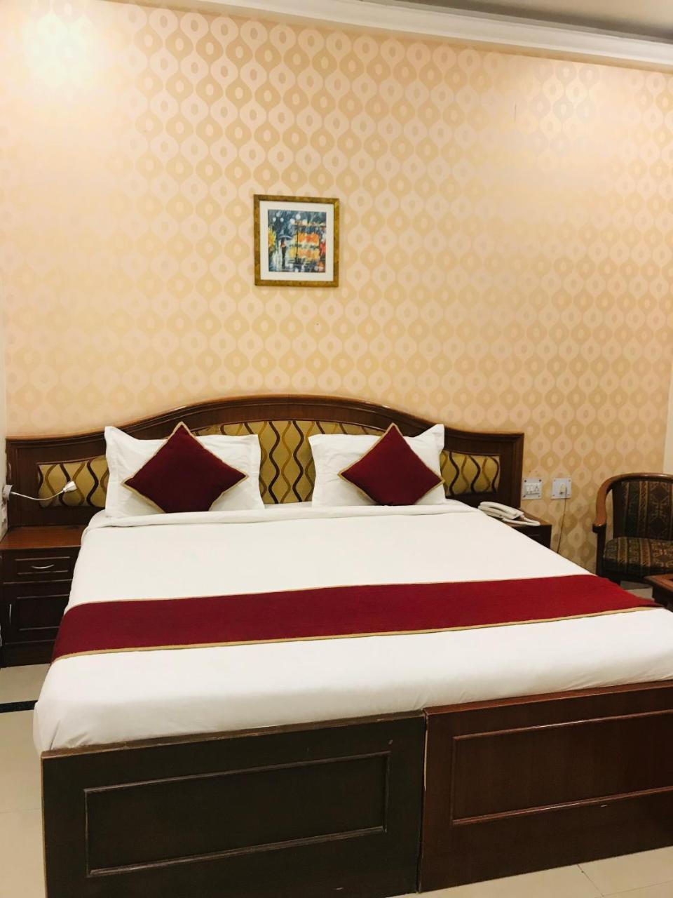 Hotel Sunrise Inn Lucknow Eksteriør bilde