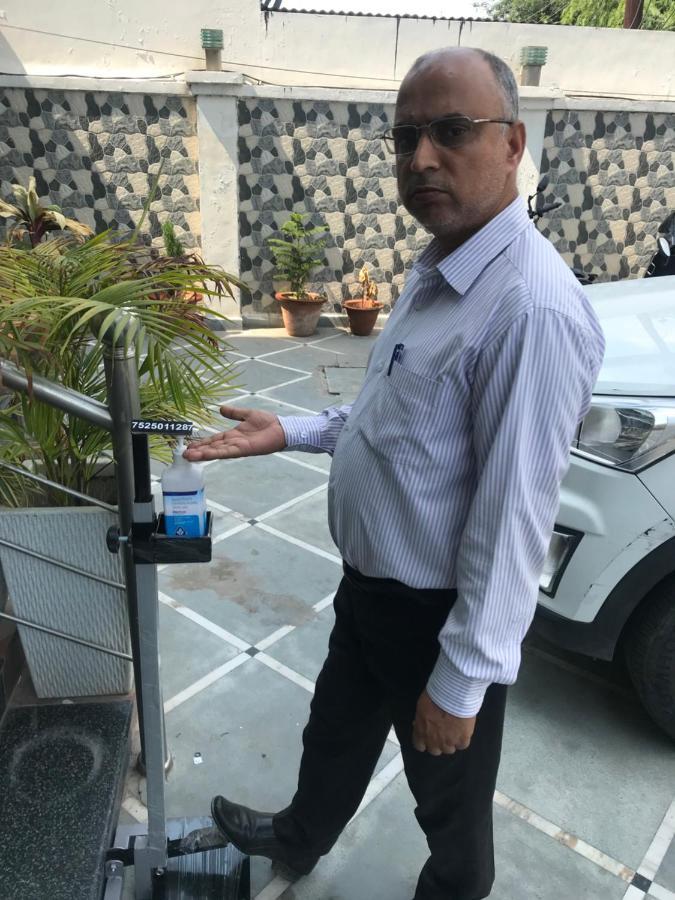 Hotel Sunrise Inn Lucknow Eksteriør bilde